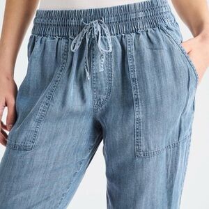 Dynamite| Casual Chambray Blue Relaxed Drawstring Joggers Sz S